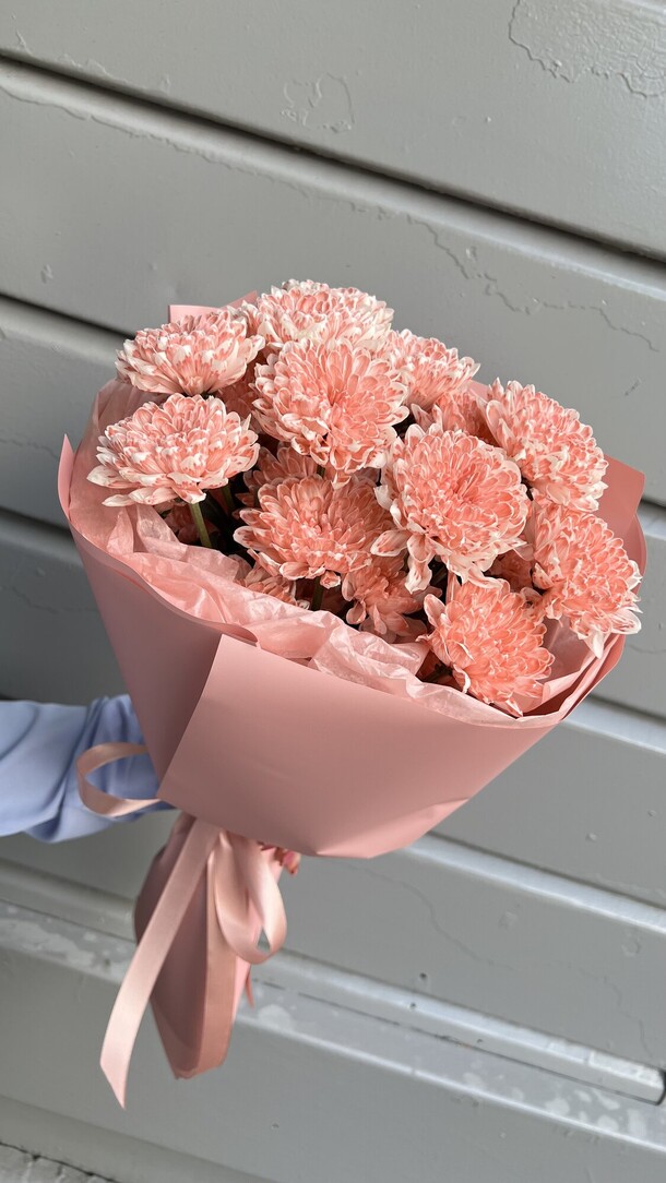 Букет персиковых хризантем, артикул F1437426 - 3500 рублей, доставка по городу. Flawery - доставка цветов