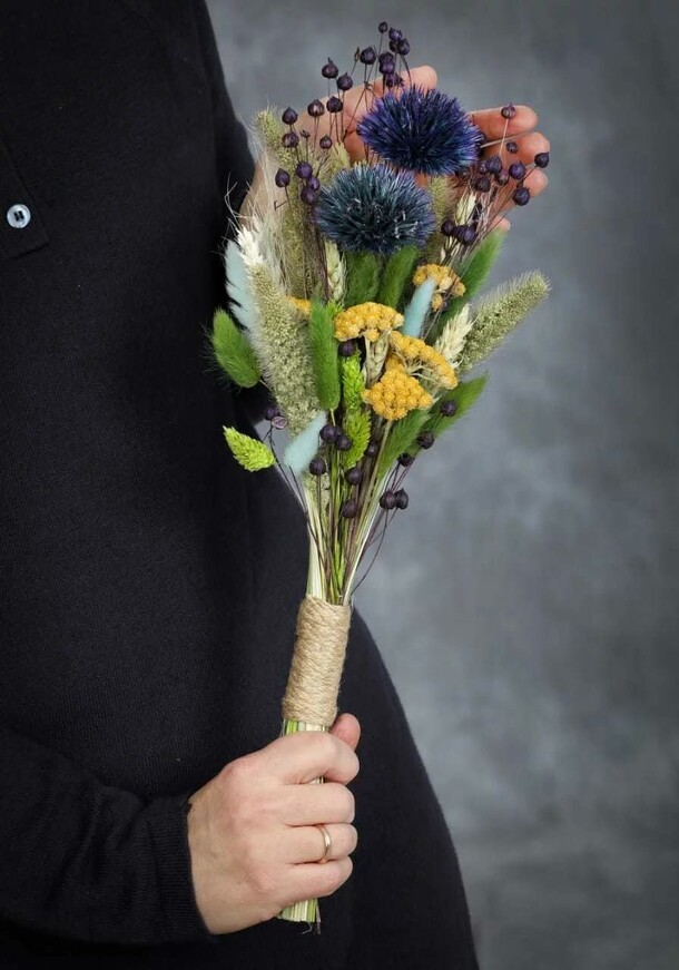 Букет сухоцветов с лагурусом, артикул F1284727 - 3807 рублей, доставка по городу. Flawery - доставка цветов