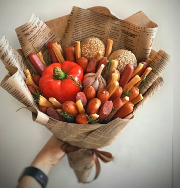 Съедобный букет с сыром, артикул F1285585 - 6295 рублей, доставка по городу. Flawery - доставка цветов