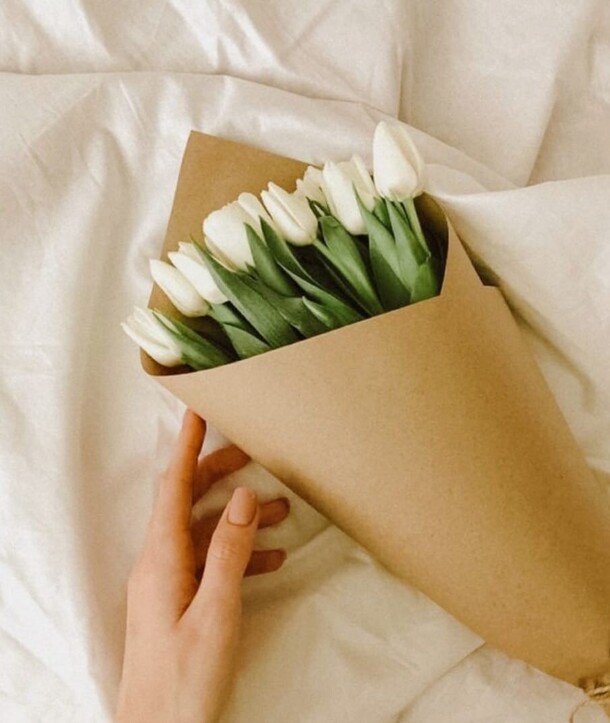 Букет белых тюльпанов, артикул F1371740 - 5727 рублей, доставка по городу. Flawery - доставка цветов