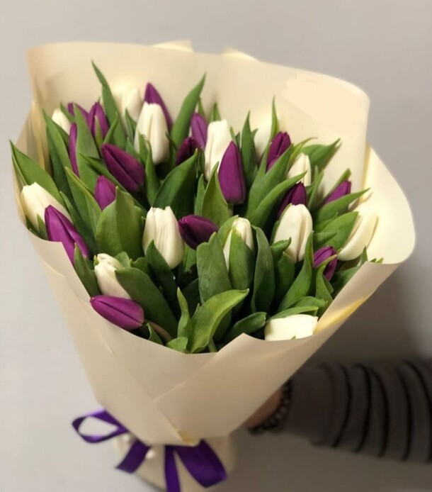 Букет тюльпанов, артикул F1381200 - 12000 рублей, доставка по городу. Flawery - доставка цветов