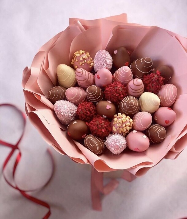 Букет из клубники в шоколаде, артикул F1283295 - 5500 рублей, доставка по городу. Flawery - доставка цветов