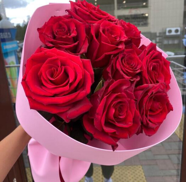 Букет красные розы эквадор, артикул F1323297 - 5950 рублей, доставка по городу. Flawery - доставка цветов