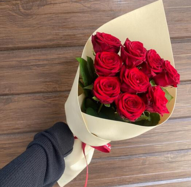 Красные розы, артикул F1330151 - 6090 рублей, доставка по городу. Flawery - доставка цветов