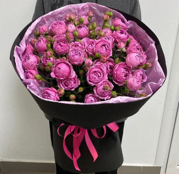 Букет пионовидные кустовые розы, артикул F1341950 - 14280 рублей, доставка по городу. Flawery - доставка цветов