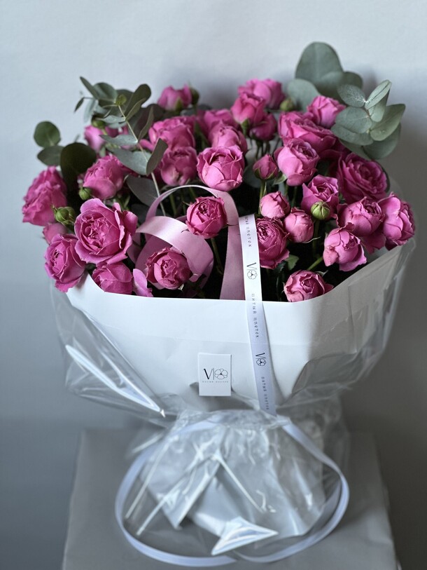 Букет из роз мисти баблс, артикул F1287162 - 12990 рублей, доставка по городу. Flawery - доставка цветов