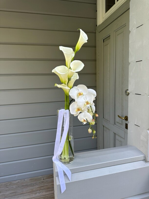 Букет невесты из калл и орхидеи, артикул F1297793 - 20000 рублей, доставка по городу. Flawery - доставка цветов