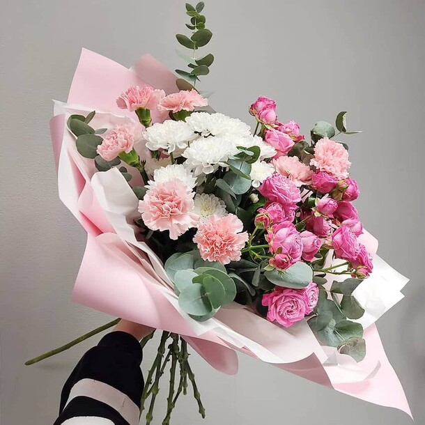 Букет "день счастья", артикул F1335115 - 4985 рублей, доставка по городу. Flawery - доставка цветов