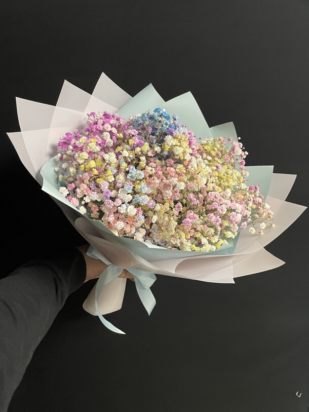 Букет из радужной гипсофилы, артикул F1341086 - 2406 рублей, доставка по городу. Flawery - доставка цветов
