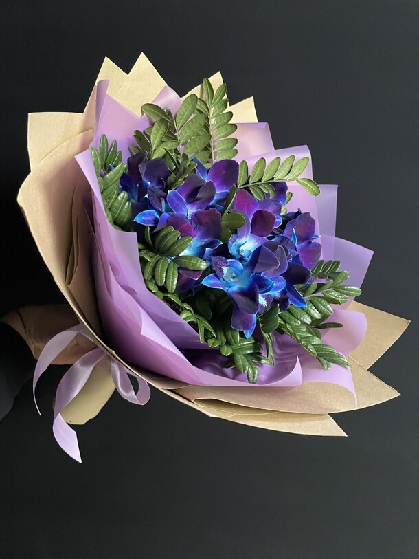 Букет космическая орхидея. Синяя орхидея., артикул F1342437 - 2250 рублей, доставка по городу. Flawery - доставка цветов