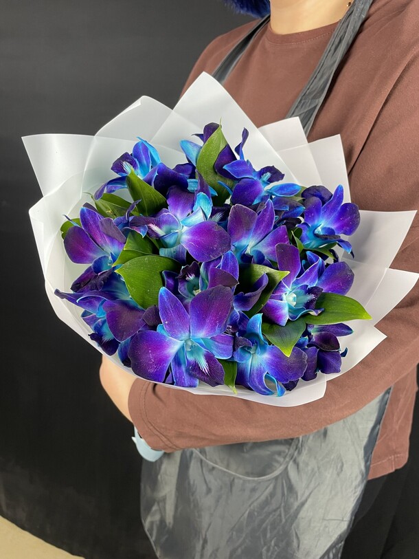 Букет космических орхидей, синяя орхидея., артикул F1342906 - 2150 рублей, доставка по городу. Flawery - доставка цветов
