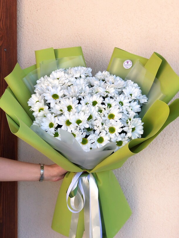 Букет летних ромашек, артикул F1406543 - 5200 рублей, доставка по городу. Flawery - доставка цветов