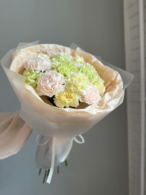 Монобукет диантусов, артикул F1339824 - 5350 рублей, доставка по городу. Flawery - доставка цветов