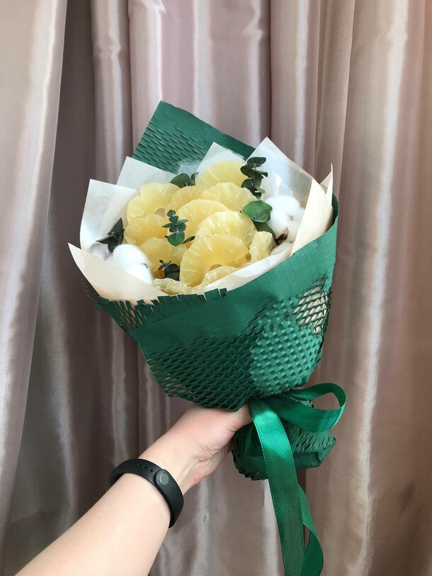 Изумруд, артикул F1288378 - 2450 рублей, доставка по городу. Flawery - доставка цветов