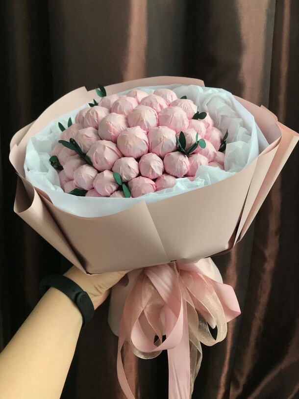 Букет из чупа-чупсов, артикул F1368094 - 2950 рублей, доставка по городу. Flawery - доставка цветов