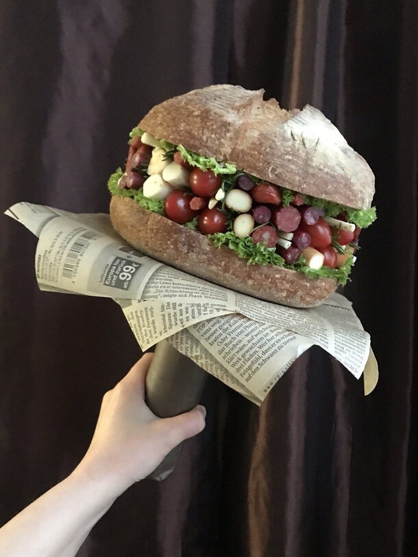 Мужской букет "бургер", артикул F1394501 - 3790 рублей, доставка по городу. Flawery - доставка цветов