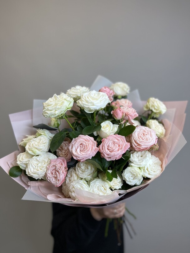 Букет из пионовидных роз, артикул F1291833 - 6050 рублей, доставка по городу. Flawery - доставка цветов