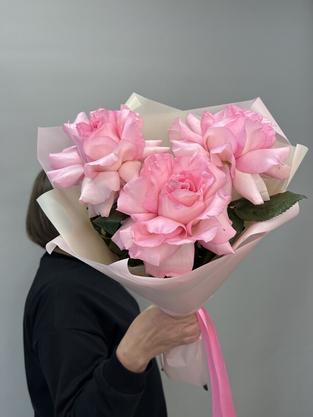 Французские розы, артикул F1305498 - 2932 рублей, доставка по городу. Flawery - доставка цветов