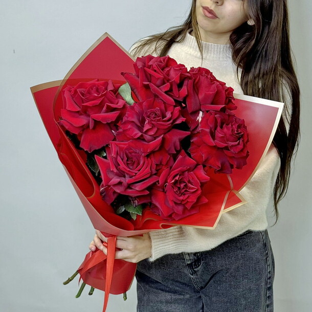 Букет французских роз, артикул F1325668 - 5386 рублей, доставка по городу. Flawery - доставка цветов