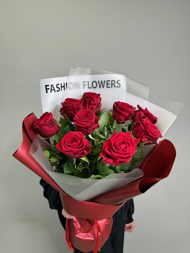 9 красных роз, артикул F1348922 - 4560 рублей, доставка по городу. Flawery - доставка цветов