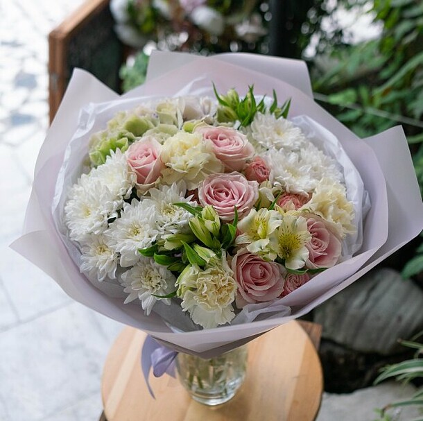 Букет "мерси", артикул F1270228 - 8250 рублей, доставка по городу. Flawery - доставка цветов