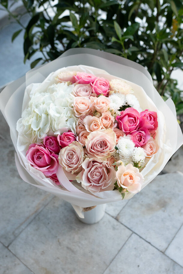 Букет "роза ветров", артикул F1271593 - 7810 рублей, доставка по городу. Flawery - доставка цветов