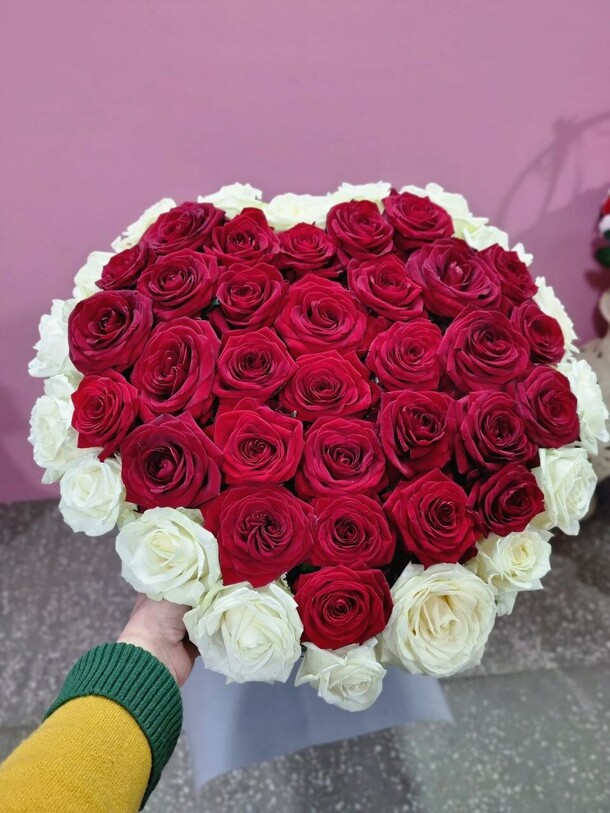 Моно букет, артикул F1301800 - 15950 рублей, доставка по городу. Flawery - доставка цветов