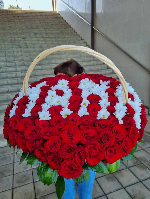 Корзина, артикул F1302122 - 45000 рублей, доставка по городу. Flawery - доставка цветов