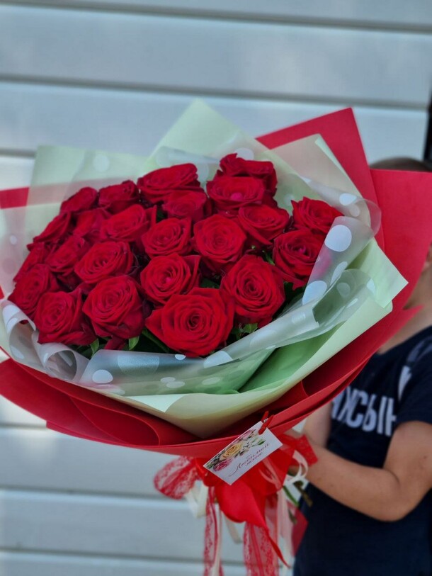 Моно букет, артикул F1302244 - 9700 рублей, доставка по городу. Flawery - доставка цветов