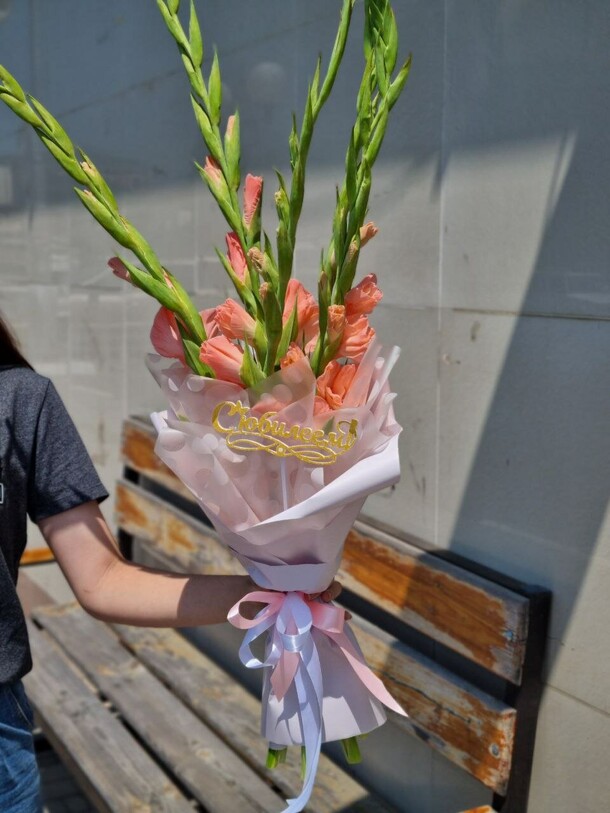 Моно букет, артикул F1302250 - 5650 рублей, доставка по городу. Flawery - доставка цветов