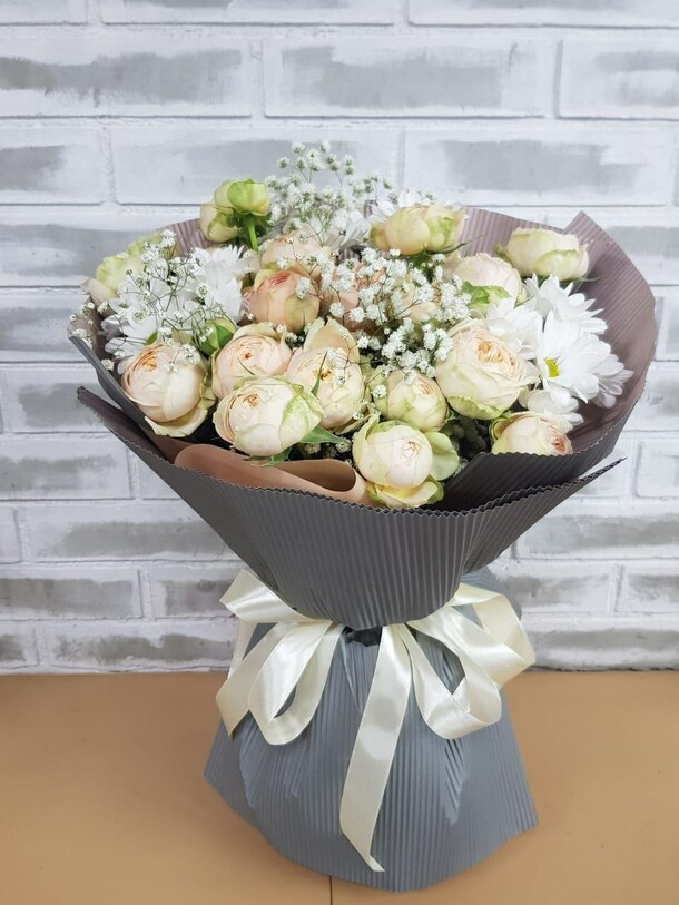 Букет, артикул F1305249 - 5100 рублей, доставка по городу. Flawery - доставка цветов