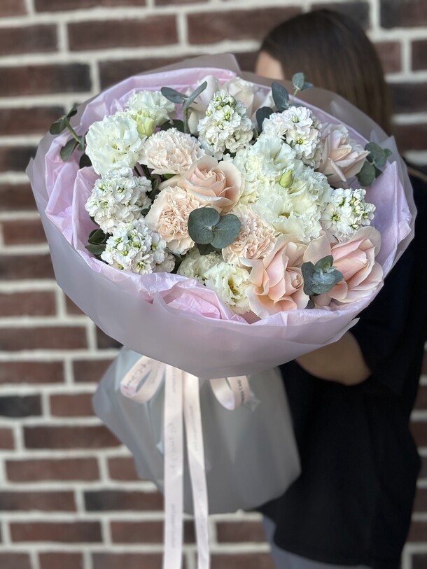 Ароматный букет, артикул F1292859 - 4900 рублей, доставка по городу. Flawery - доставка цветов