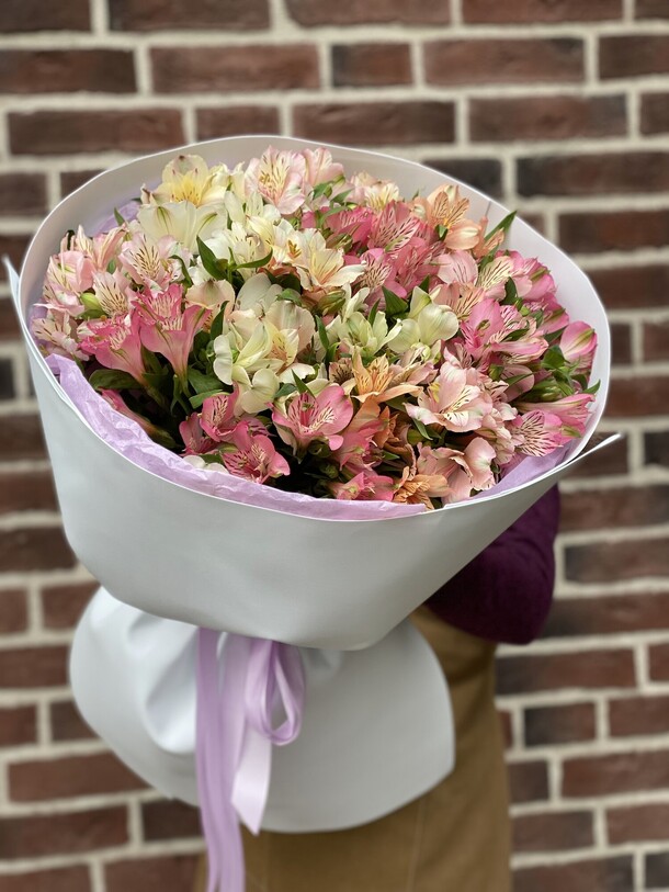 Яркий день, артикул F1293642 - 3000 рублей, доставка по городу. Flawery - доставка цветов