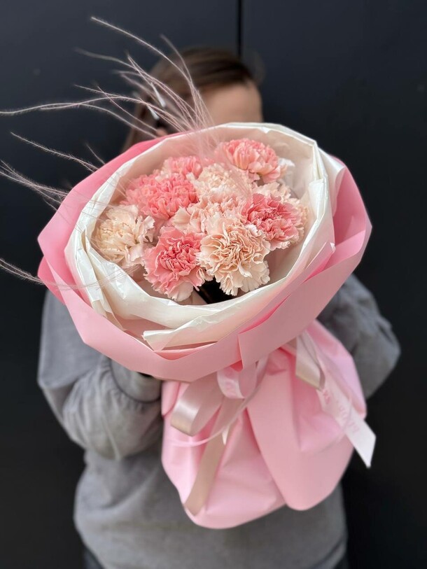 Букет диантусы нежные, артикул F1419323 - 4400 рублей, доставка по городу. Flawery - доставка цветов