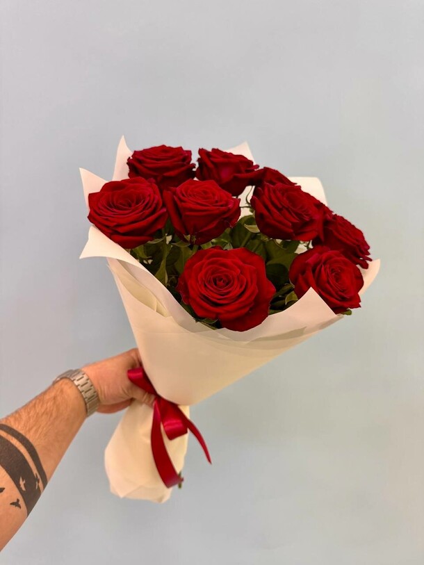 Букет моно ред, артикул F1313340 - 6050 рублей, доставка по городу. Flawery - доставка цветов