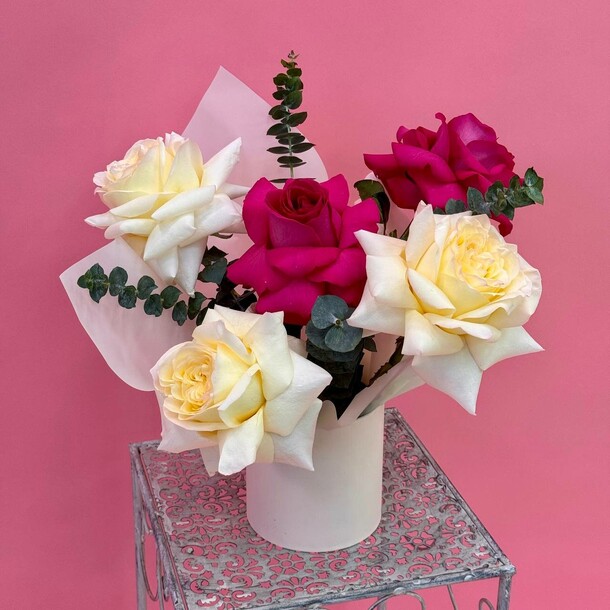 Коробка нежный аромат, артикул F1331013 - 3410 рублей, доставка по городу. Flawery - доставка цветов