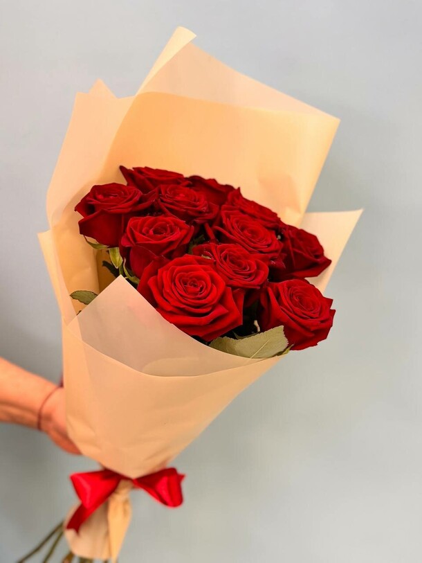 Моно букет 11 роз наоми, артикул F1424682 - 7590 рублей, доставка по городу. Flawery - доставка цветов