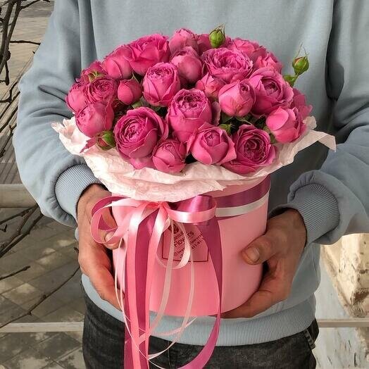 Пионовидные розы в коробке, артикул F1180819 - 5300 рублей, доставка по городу. Flawery - доставка цветов