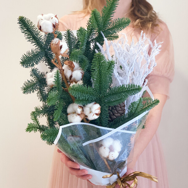 ⭐️ ветки ели нобилиса с хлопком "антарктида", артикул F1361016 - 4900 рублей, доставка по городу. Flawery - доставка цветов