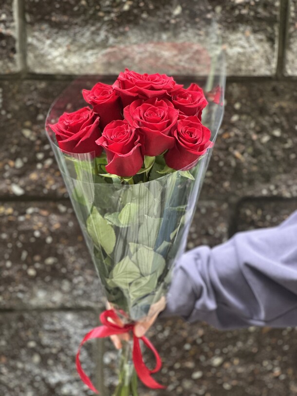 Букет из красных роз, артикул F1444435 - 2380 рублей, доставка по городу. Flawery - доставка цветов