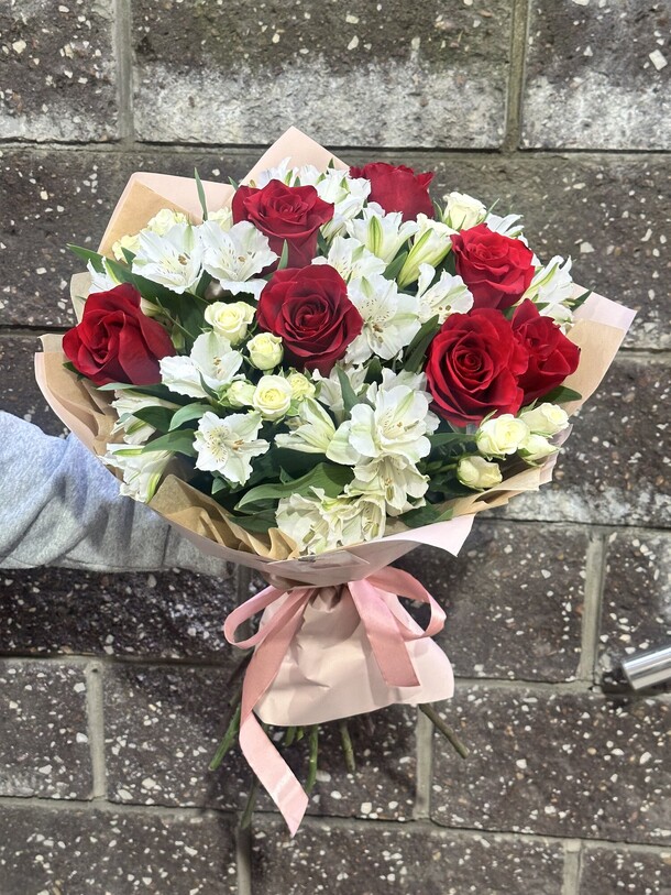 Таинственное очарование 😍, артикул F1464882 - 5680 рублей, доставка по городу. Flawery - доставка цветов