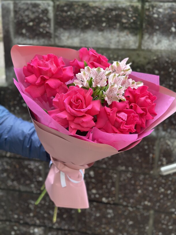 Букет из французских роз🌹, артикул F1487422 - 3100 рублей, доставка по городу. Flawery - доставка цветов