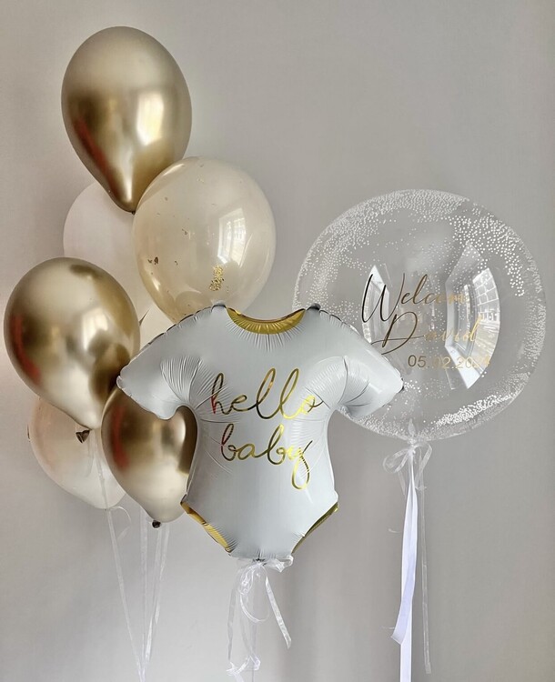 Набор на выписку боди, артикул F1383003 - 6430 рублей, доставка по городу. Flawery - доставка цветов