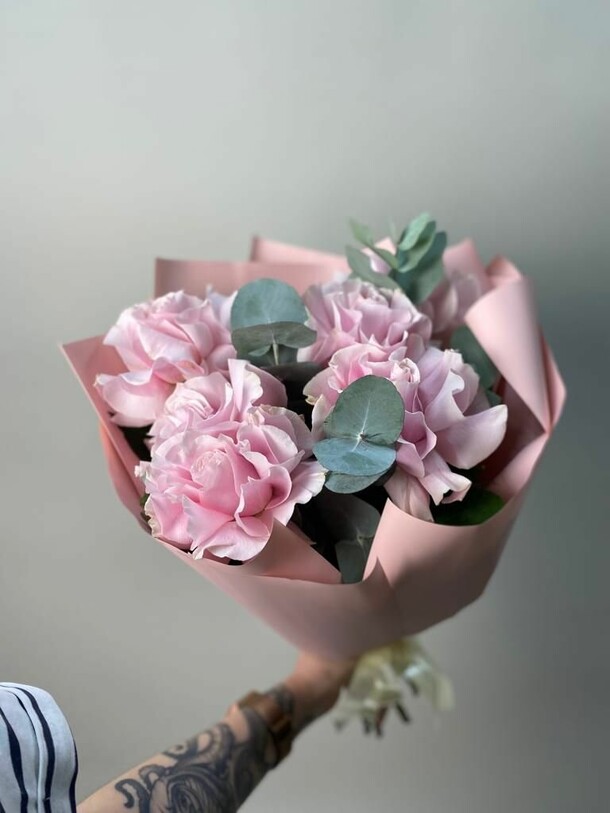 Букет французских роз, артикул F1306581 - 3289 рублей, доставка по городу. Flawery - доставка цветов