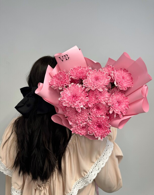 Букет розовых хризантем, артикул F1322292 - 1870 рублей, доставка по городу. Flawery - доставка цветов