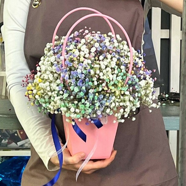 Букет 10, артикул F1365926 - 4378 рублей, доставка по городу. Flawery - доставка цветов