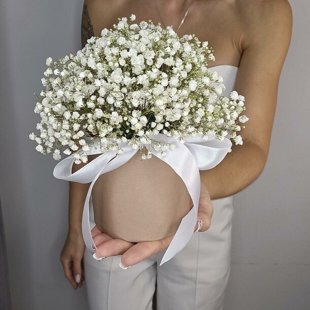 Букет 24, артикул F1460596 - 2858 рублей, доставка по городу. Flawery - доставка цветов