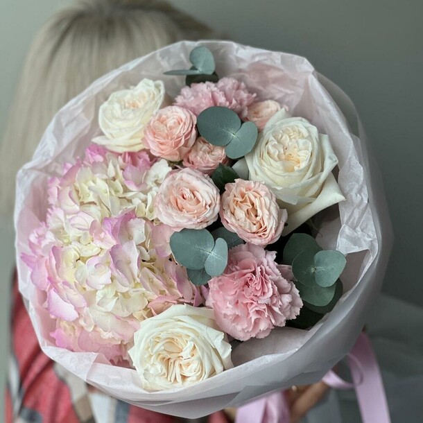 Букет «пудра», артикул F1300134 - 4390 рублей, доставка по городу. Flawery - доставка цветов