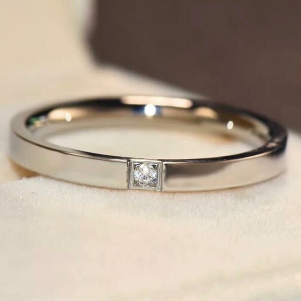 Кольцо с фианитом, артикул F1302283 - 1350 рублей, доставка по городу. Flawery - доставка цветов