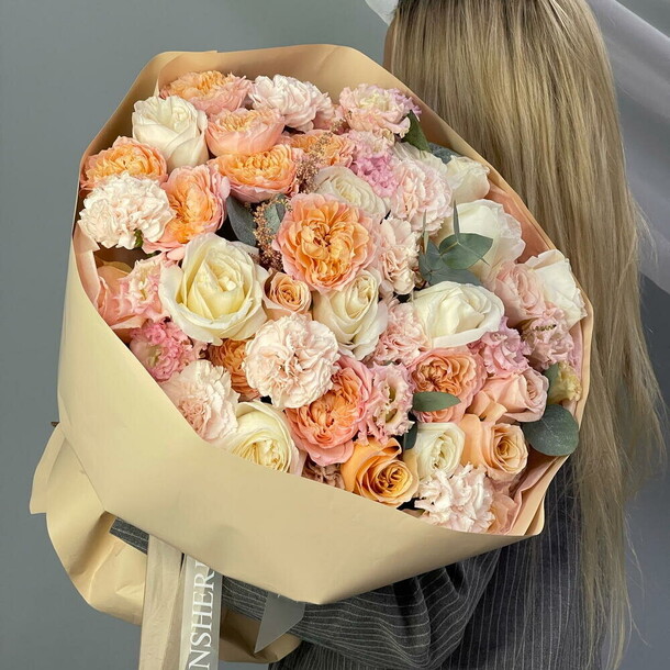 Букет для нее🤍 с вау эффектом, артикул F1316511 - 18700 рублей, доставка по городу. Flawery - доставка цветов